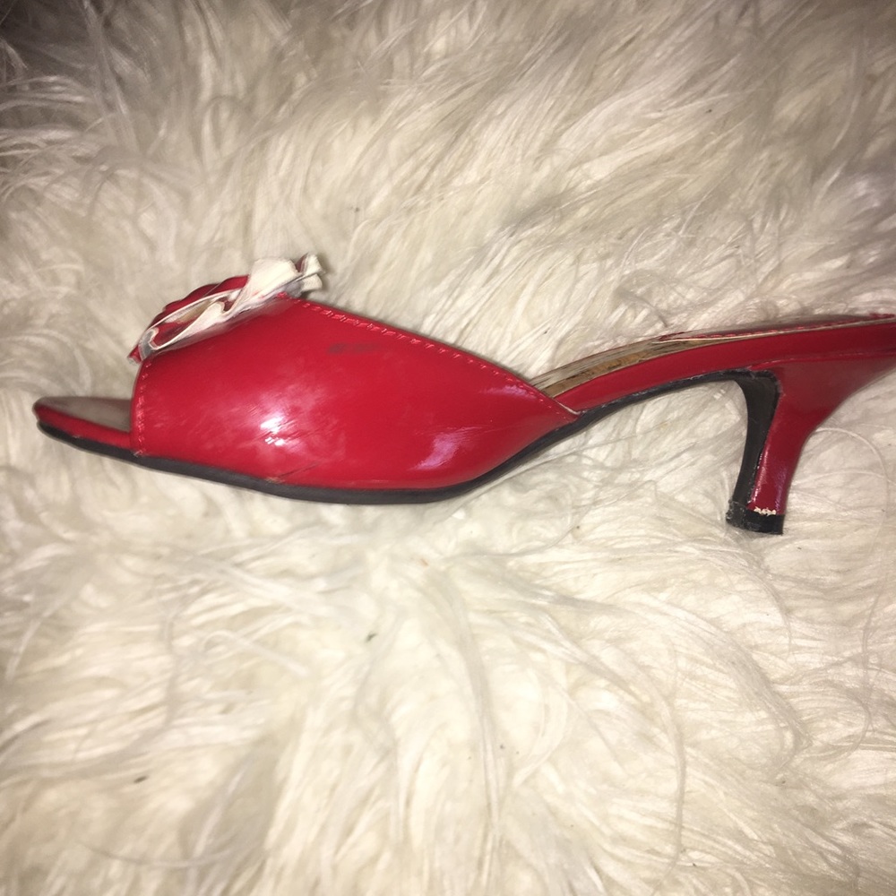 heels - Picture 2 of 3